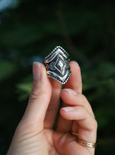 Load image into Gallery viewer, silver diamond shield ring