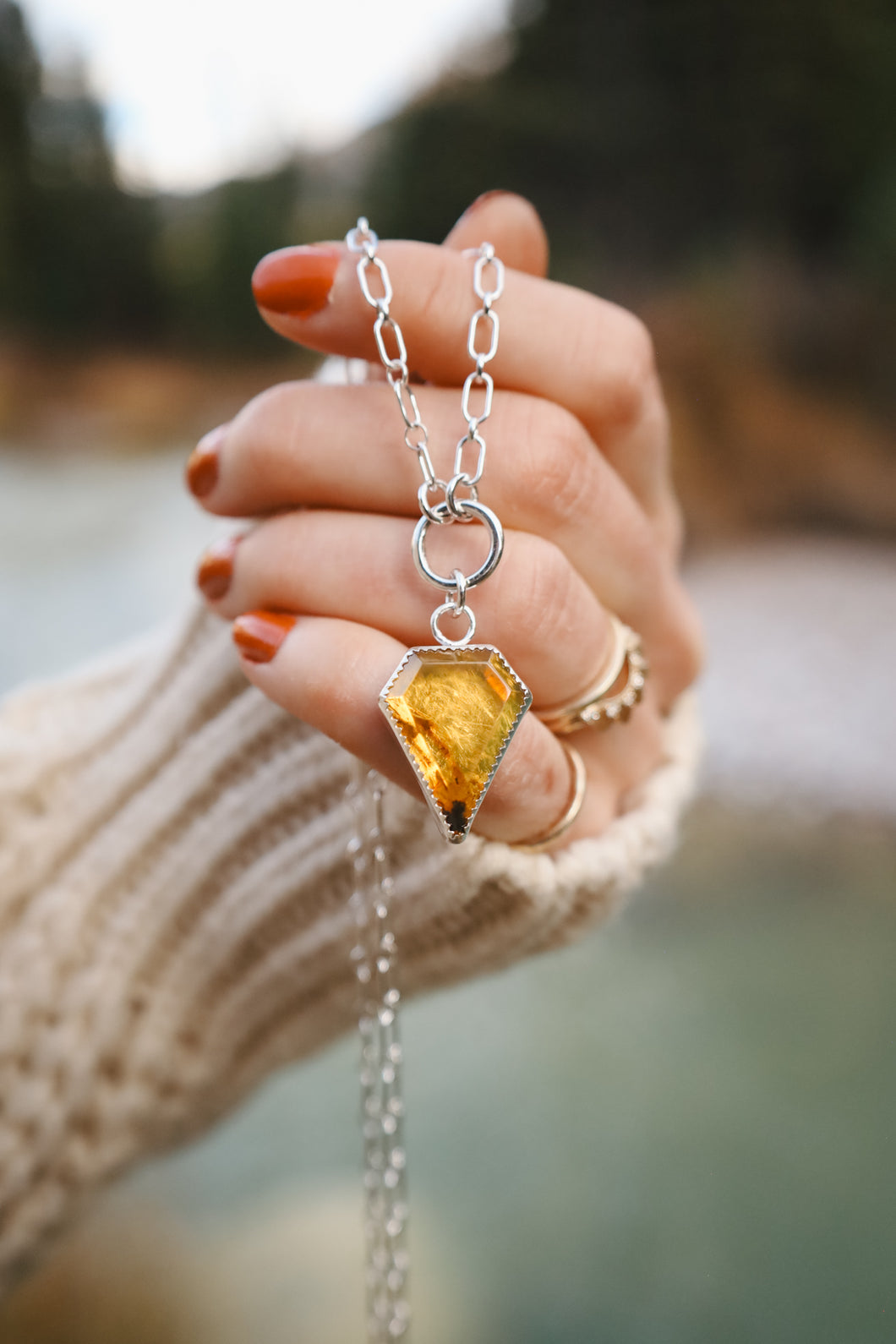 Amber O-Ring Necklace