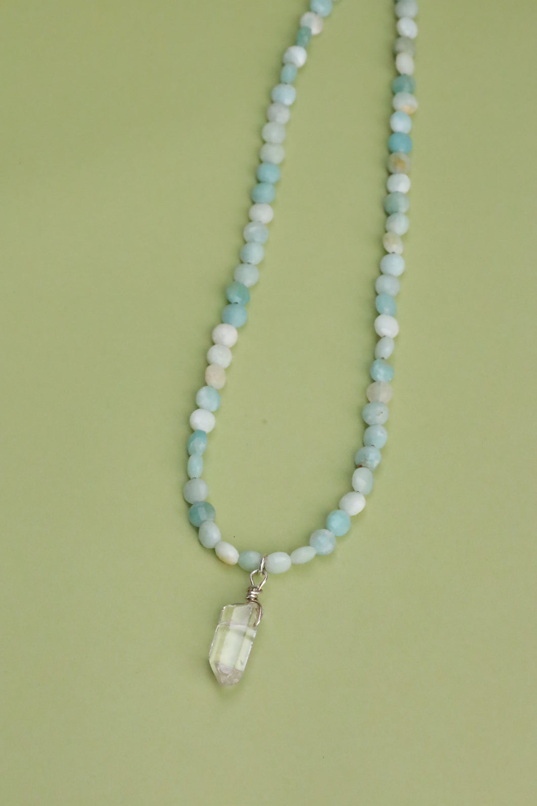 Green beads + Quartz