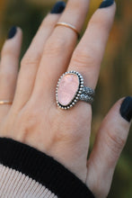 Load image into Gallery viewer, Rose Quartz Skull Ring
